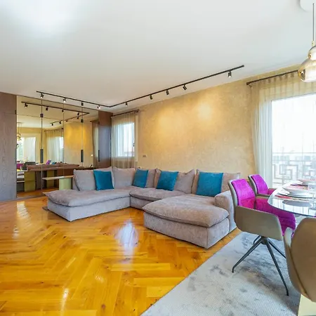 Venice New Luxury Penthouse - Free Parking And Roof Terrace Apartamento Mestre