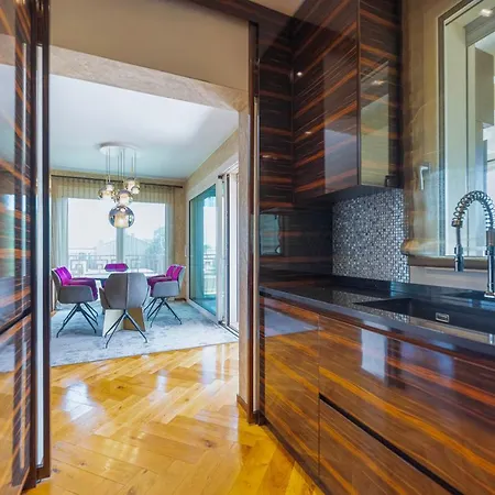 Venice New Luxury Penthouse - Free Parking And Roof Terrace Mestre