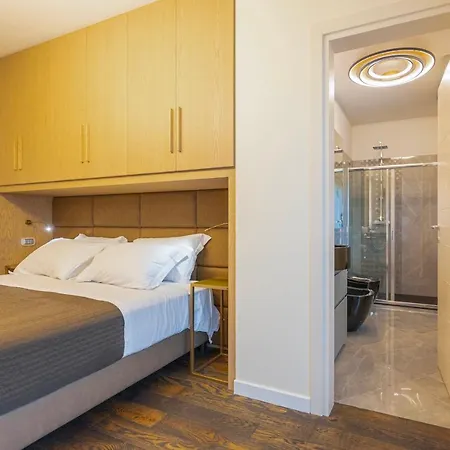 Venice New Luxury Penthouse - Free Parking And Roof Terrace Apartment