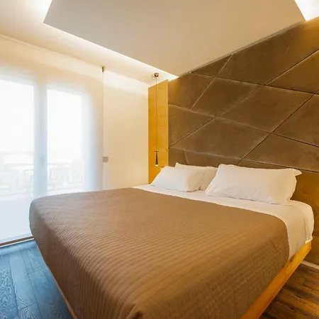 Venice New Luxury Penthouse - Free Parking And Roof Terrace * Mestre