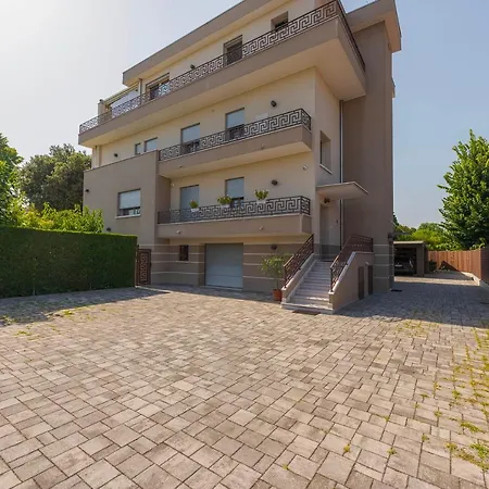 Venice New Luxury Penthouse - Free Parking And Roof Terrace Apartment *