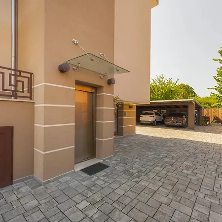 Apartment Venice New Luxury Penthouse - Free Parking And Roof Terrace *