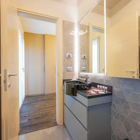 Venice New Luxury Penthouse - Free Parking And Roof Terrace * Mestre