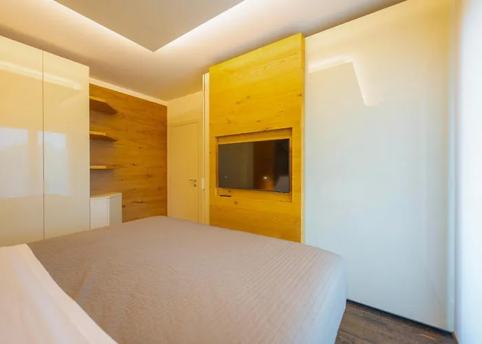 Venice New Luxury Penthouse - Free Parking And Roof Terrace