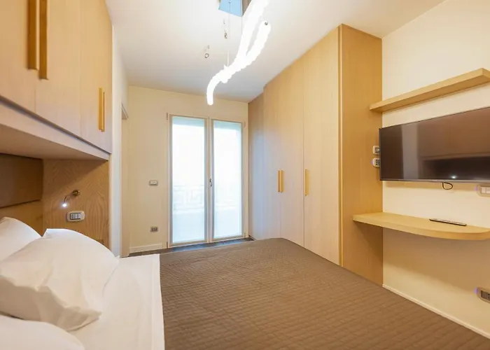 Venice New Luxury Penthouse - Free Parking And Roof Terrace