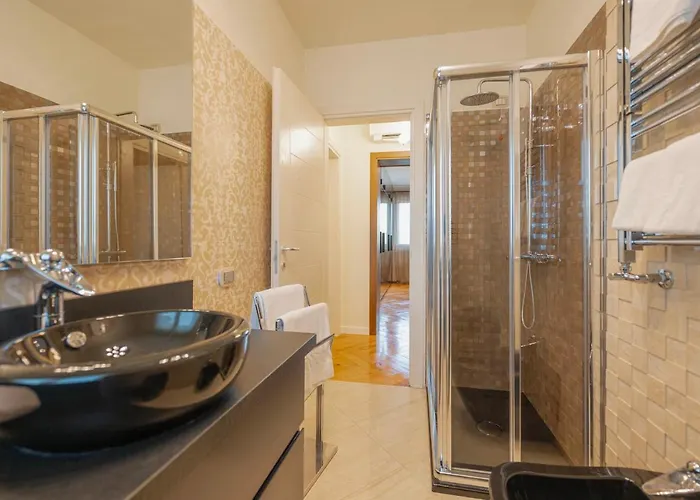 Apartament Venice New Luxury Penthouse - Free Parking And Roof Terrace Mestre