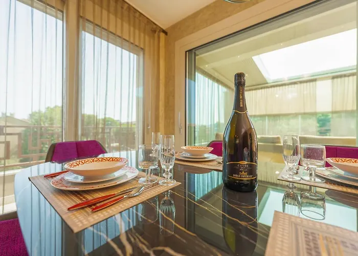 Venice New Luxury Penthouse - Free Parking And Roof Terrace