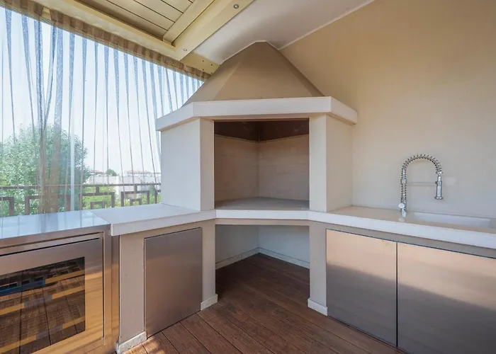 Venice New Luxury Penthouse - Free Parking And Roof Terrace Mestre